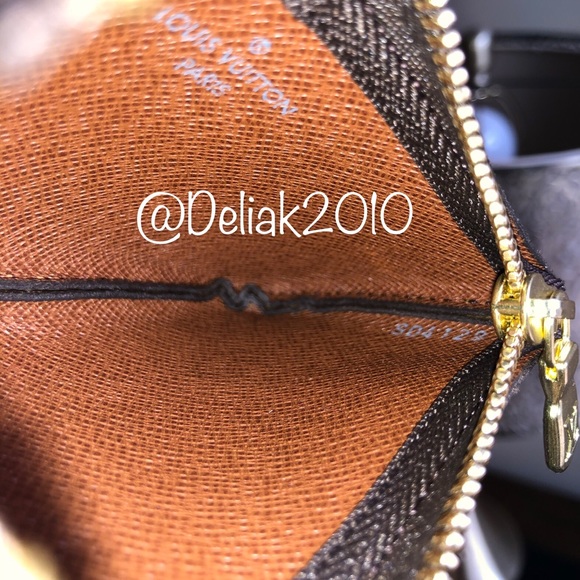 SOLD! NEW Louis Vuitton Monogram Key Pouch Cles 😍 - Picture 7 of 8